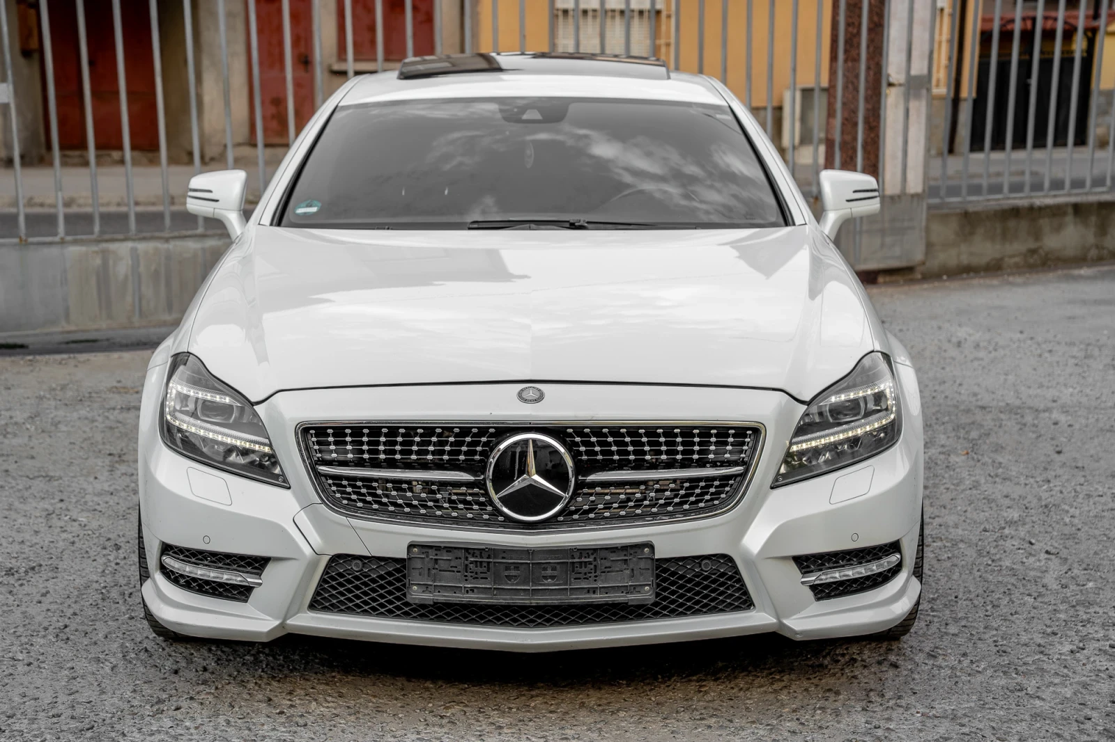 Mercedes-Benz CLS 350 CDI-AMG LINE-ПОДГРЕВ-AMBIENT-FULL LED-ЛЮК-TOP, снимка 2 - Автомобили и джипове - 55686992