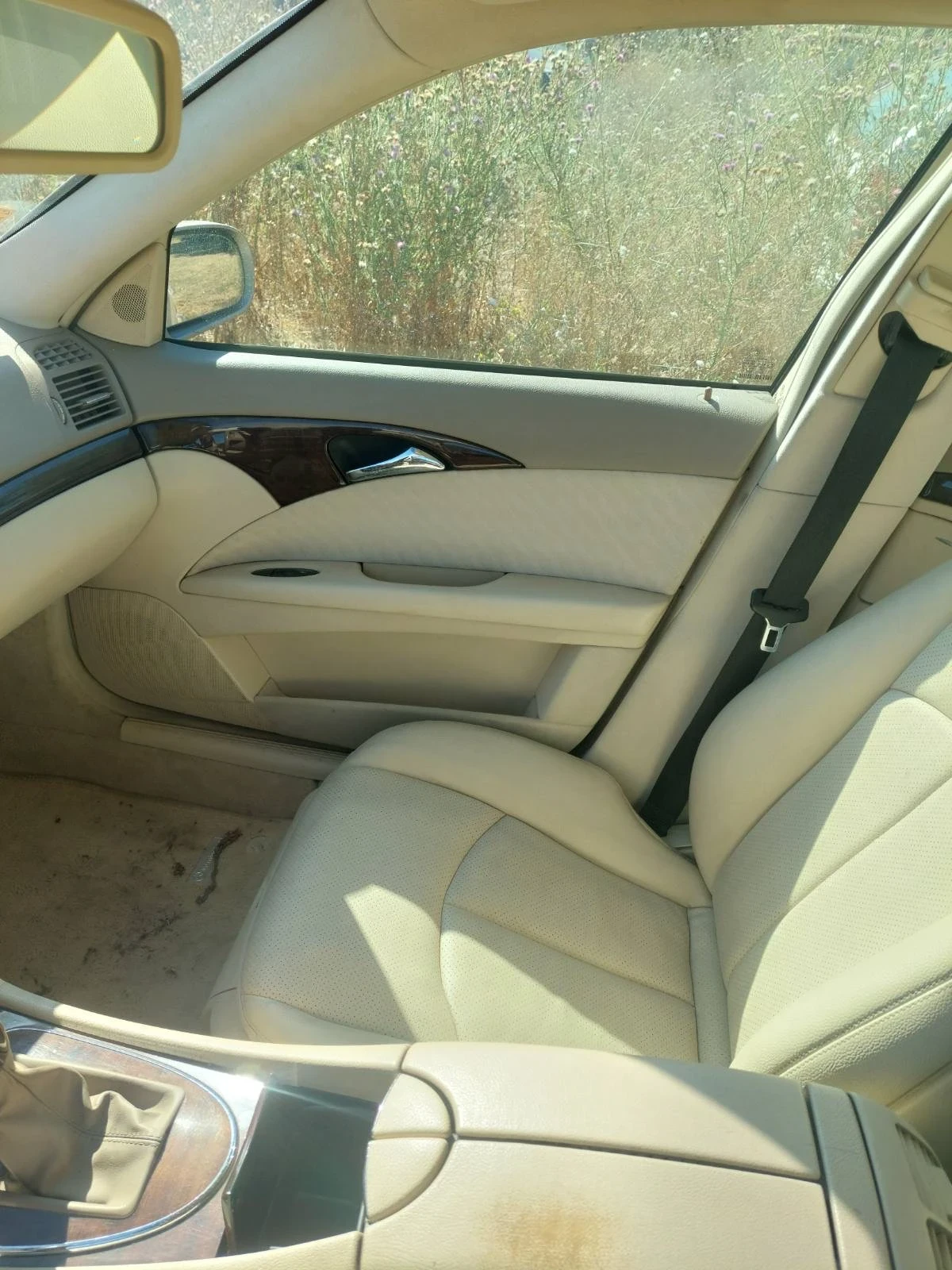 Mercedes-Benz E 220 Класик, снимка 5 - Автомобили и джипове - 55744628