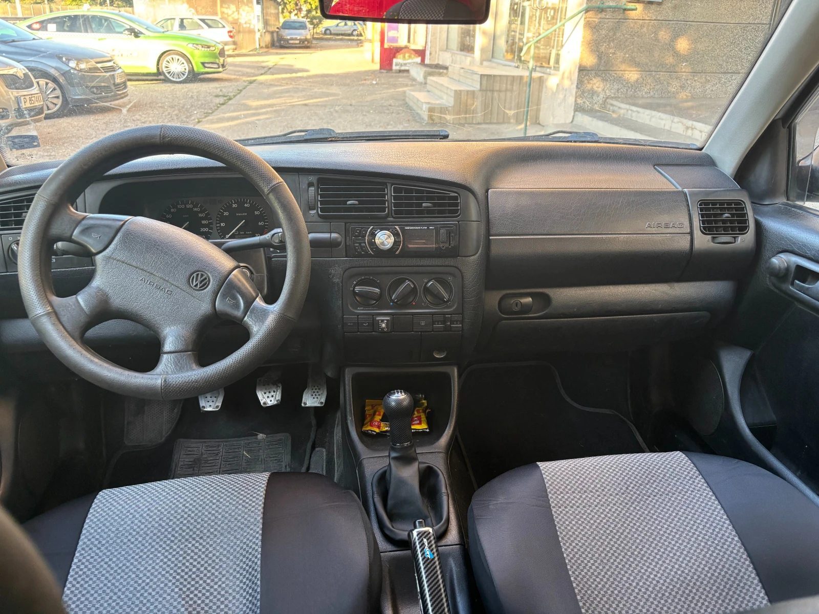VW Golf, снимка 3 - Автомобили и джипове - 55753742
