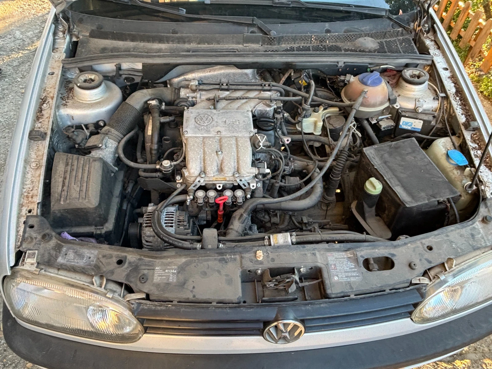 VW Golf, снимка 4 - Автомобили и джипове - 55753742