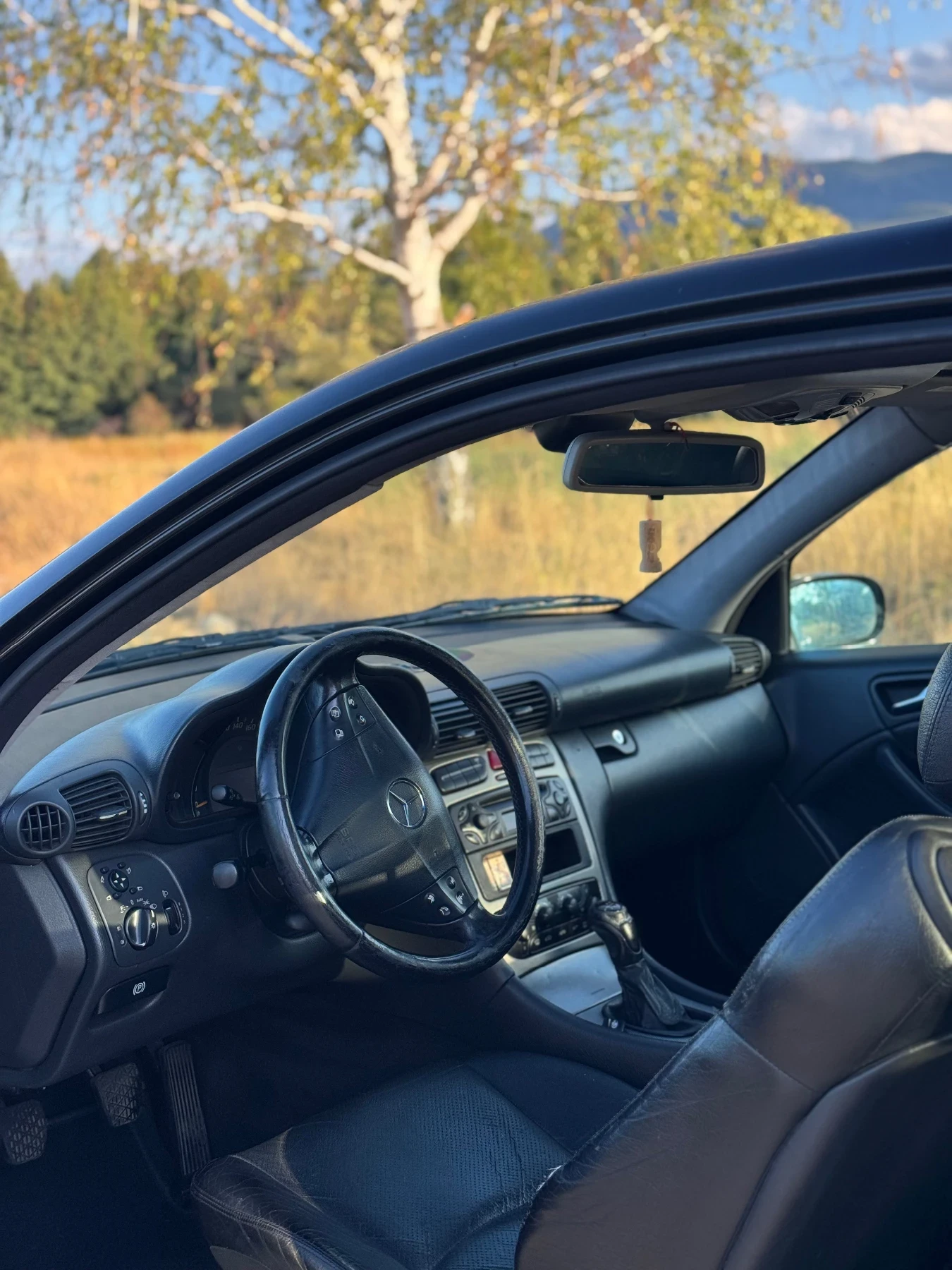 Mercedes-Benz C 180 129к.с, Купе, Газ/Бензин, снимка 9 - Автомобили и джипове - 56073515