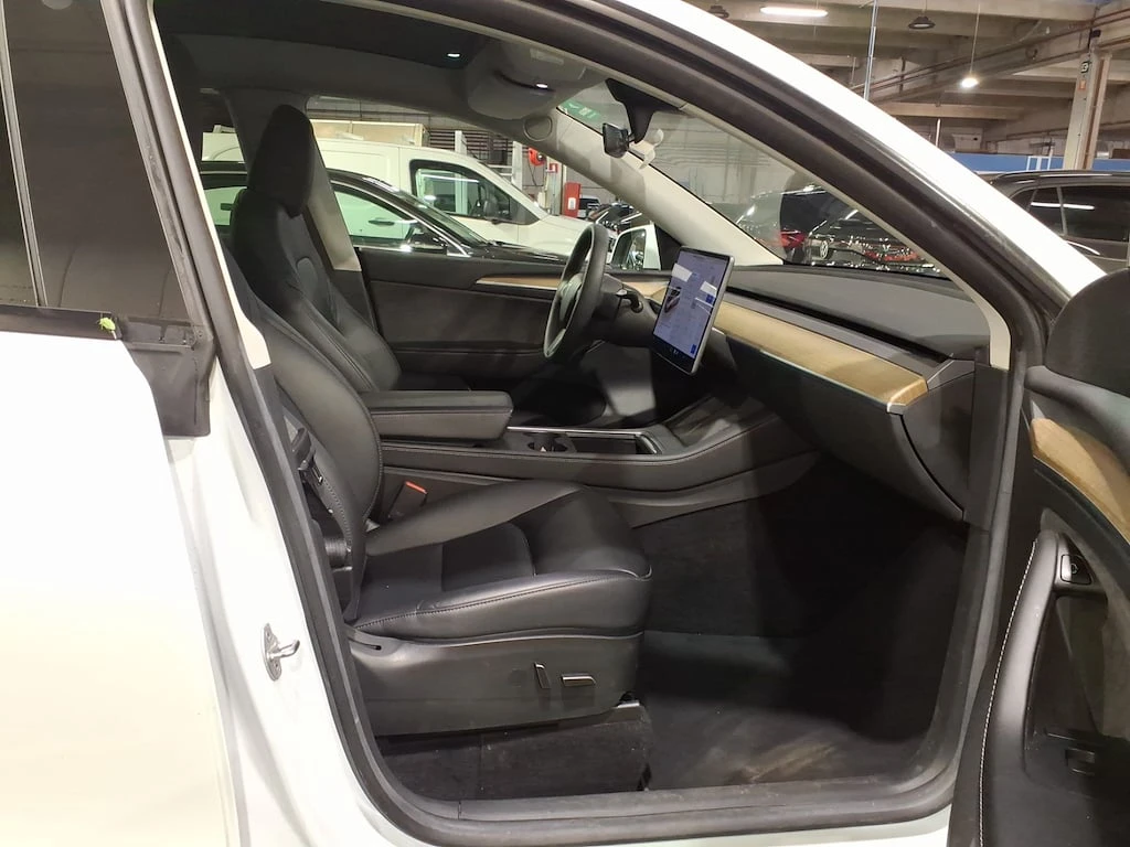 Tesla Model Y Long Range Dual Motor Leather LED Navi | Mobile.bg � ����������� 6