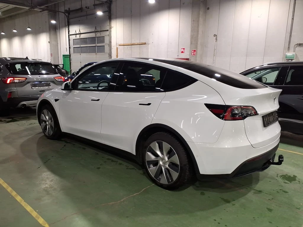 Tesla Model Y Long Range Dual Motor Leather LED Navi | Mobile.bg � ����������� 3