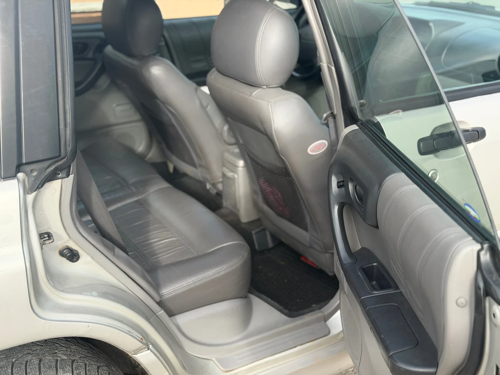 Subaru Forester 2.0i, снимка 6 - Автомобили и джипове - 56683897