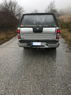 Nissan Navara 2.7 125коня механично ГНП - 7400 € / 14473.14 лв. - 28568961 7