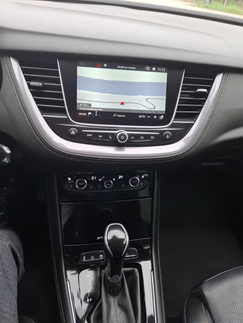 Opel Grandland X 1.5 D/131 к.с./АВТОМАТ 8 СК/НАВИ/ПОДГРЕВ/ОБДУХВ, снимка 10 - Автомобили и джипове - 52455701