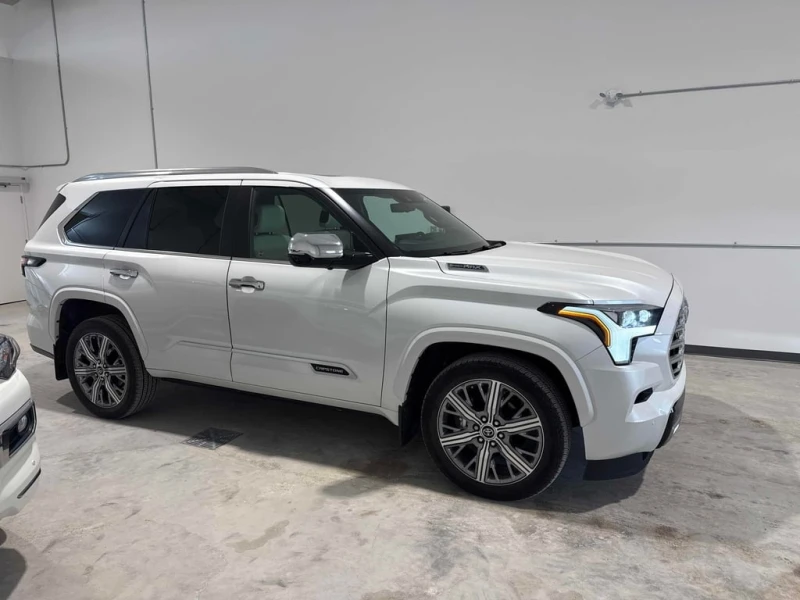 Toyota Sequoia * CAPSTONE * CARFAX * ВСИЧКИ ЕКСТРИ !!!, снимка 3 - Автомобили и джипове - 53354485