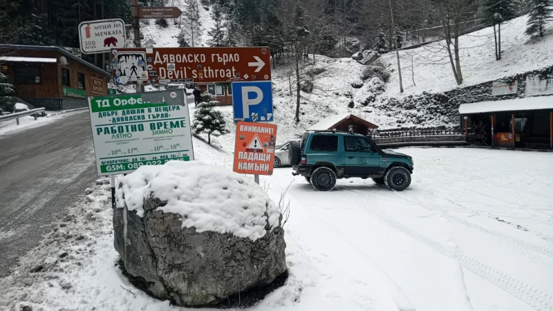 Mitsubishi Pajero 2.8 TD, снимка 13 - Автомобили и джипове - 53470969