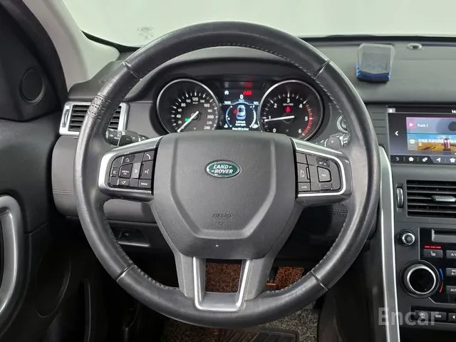 Land Rover Discovery !TD4 SE!* АвтоКредит* Цена до БГ* , снимка 11 - Автомобили и джипове - 53625175