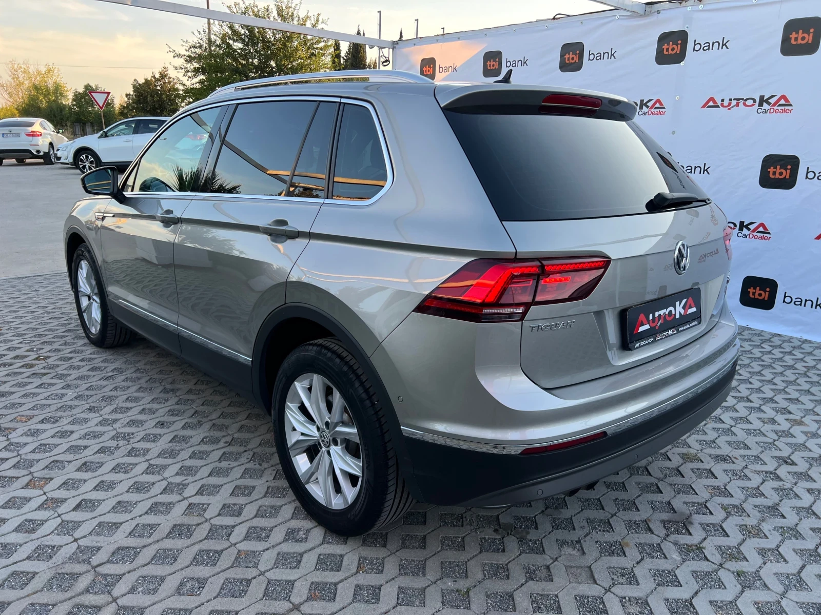 VW Tiguan 2.0TDI-150kc= 4MOTION= DIGITAL COCPIT= DISTRONIC  - изображение 5