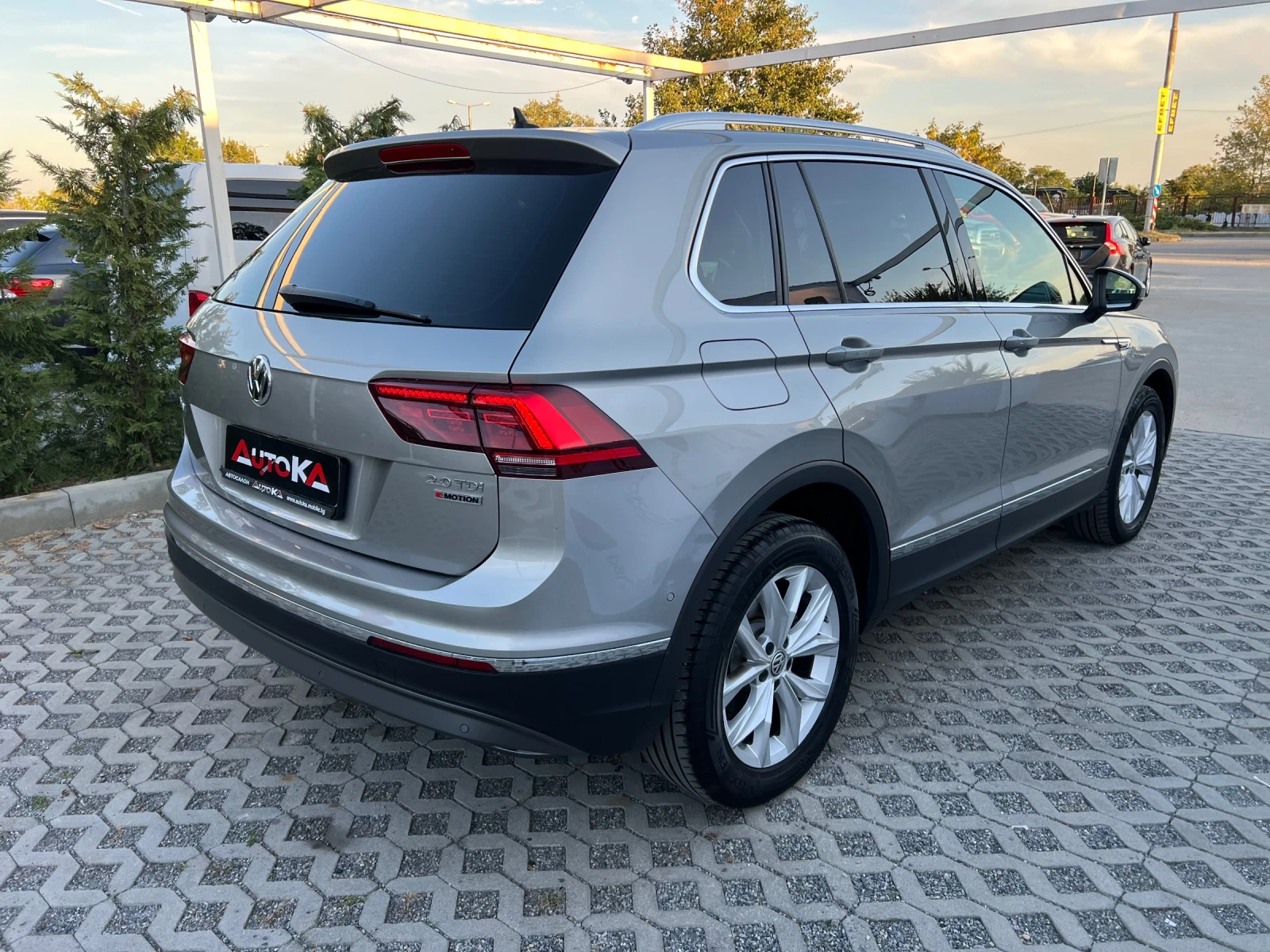 VW Tiguan 2.0TDI-150kc= 4MOTION= DIGITAL COCPIT= DISTRONIC  - изображение 3