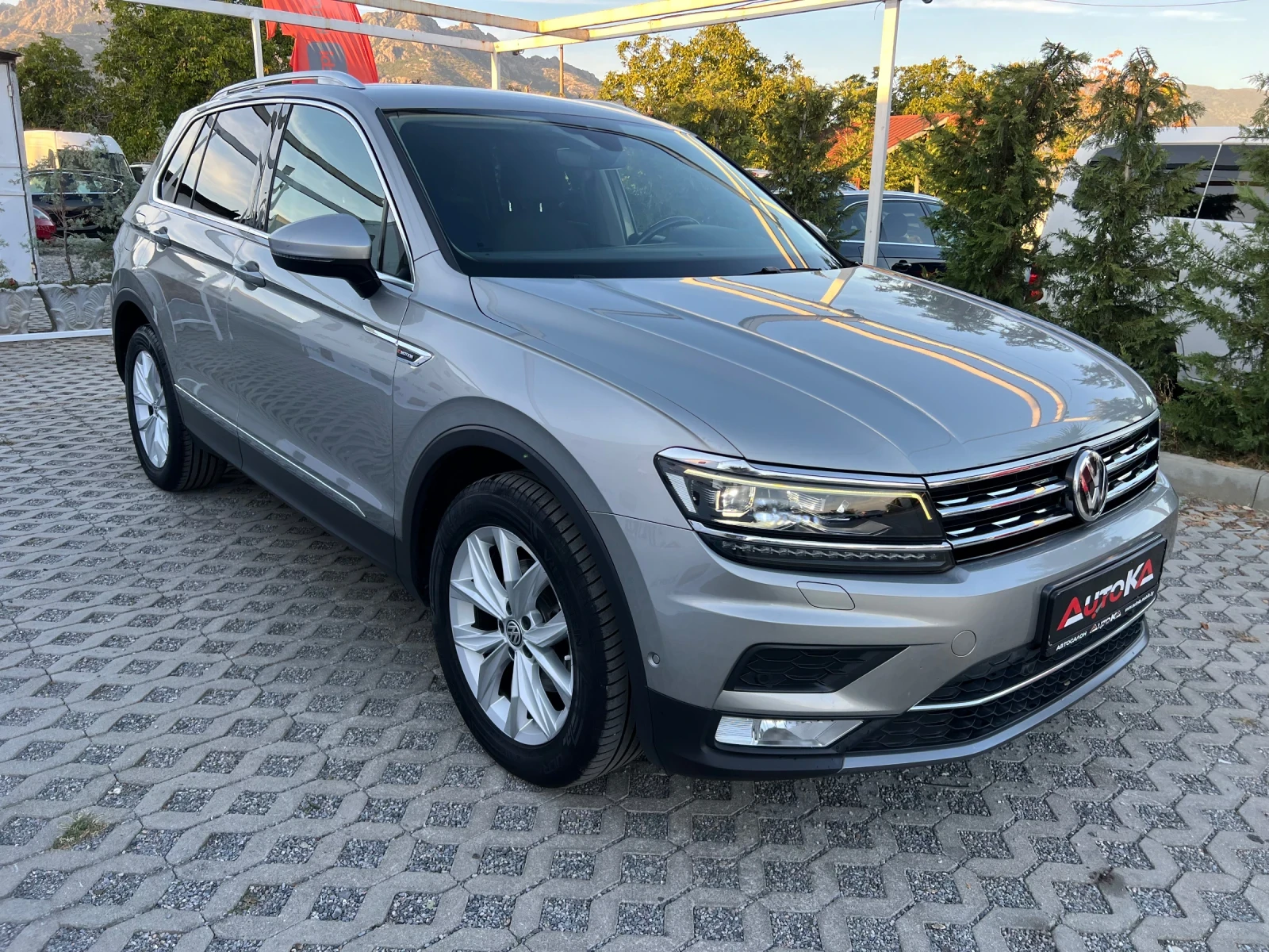 VW Tiguan 2.0TDI-150kc= 4MOTION= DIGITAL COCPIT= DISTRONIC  - изображение 2