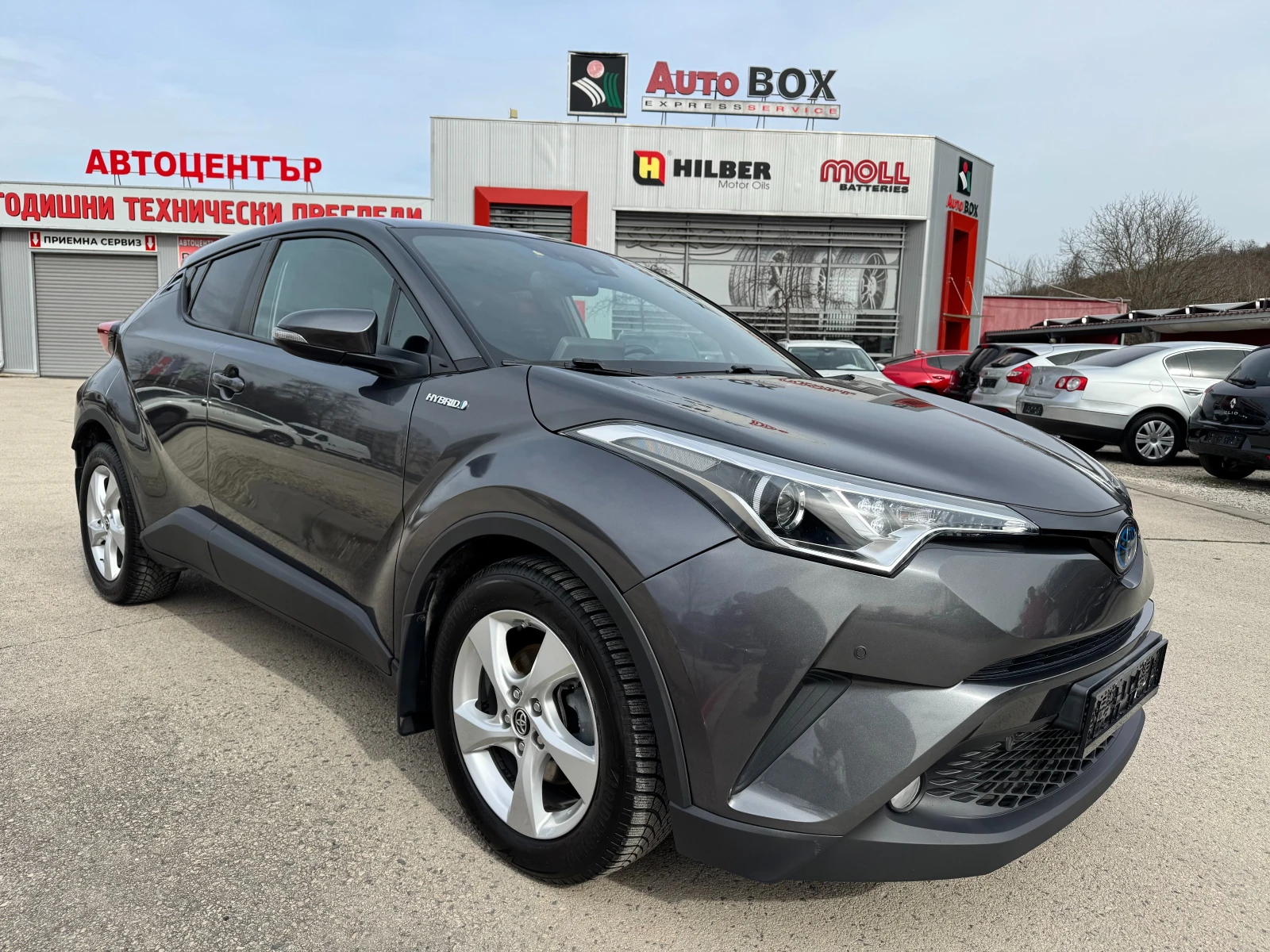 Toyota C-HR 1.8h 122к.с Гаранция - изображение 3