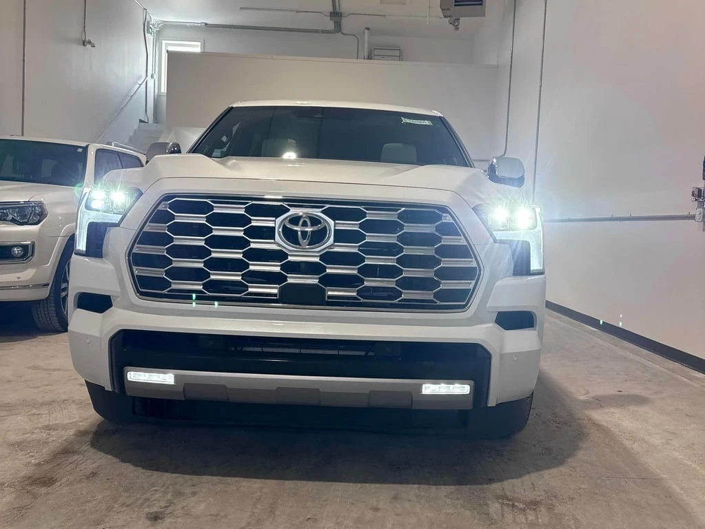 Toyota Sequoia * CAPSTONE * CARFAX * ������ ������ !!! | Mobile.bg � ����������� 11