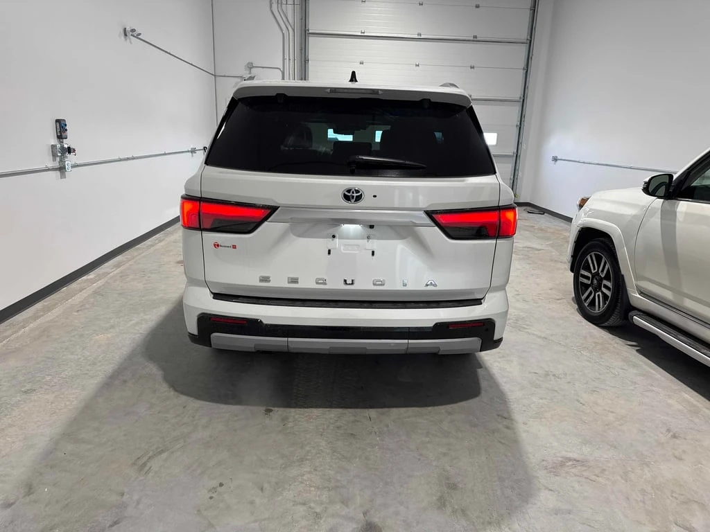 Toyota Sequoia * CAPSTONE * CARFAX * ������ ������ !!! | Mobile.bg � ����������� 4