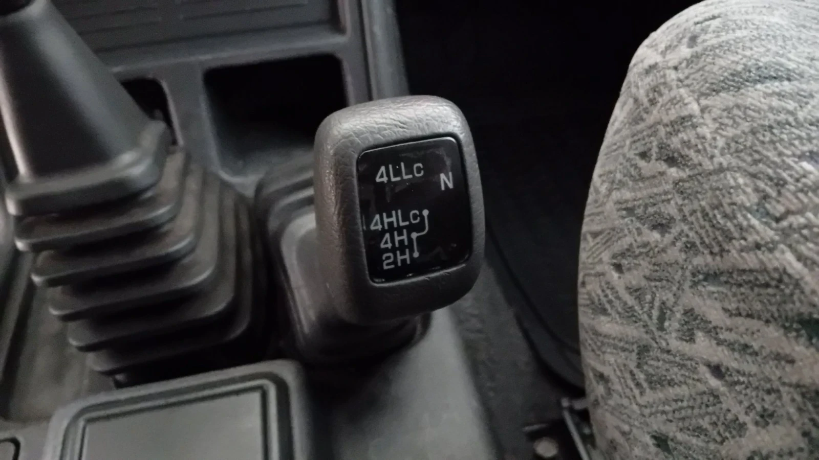 Mitsubishi Pajero 2.8 TD - изображение 7