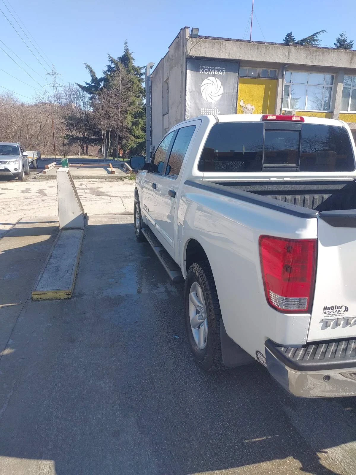 Nissan Titan king 5.6 V8 - изображение 3