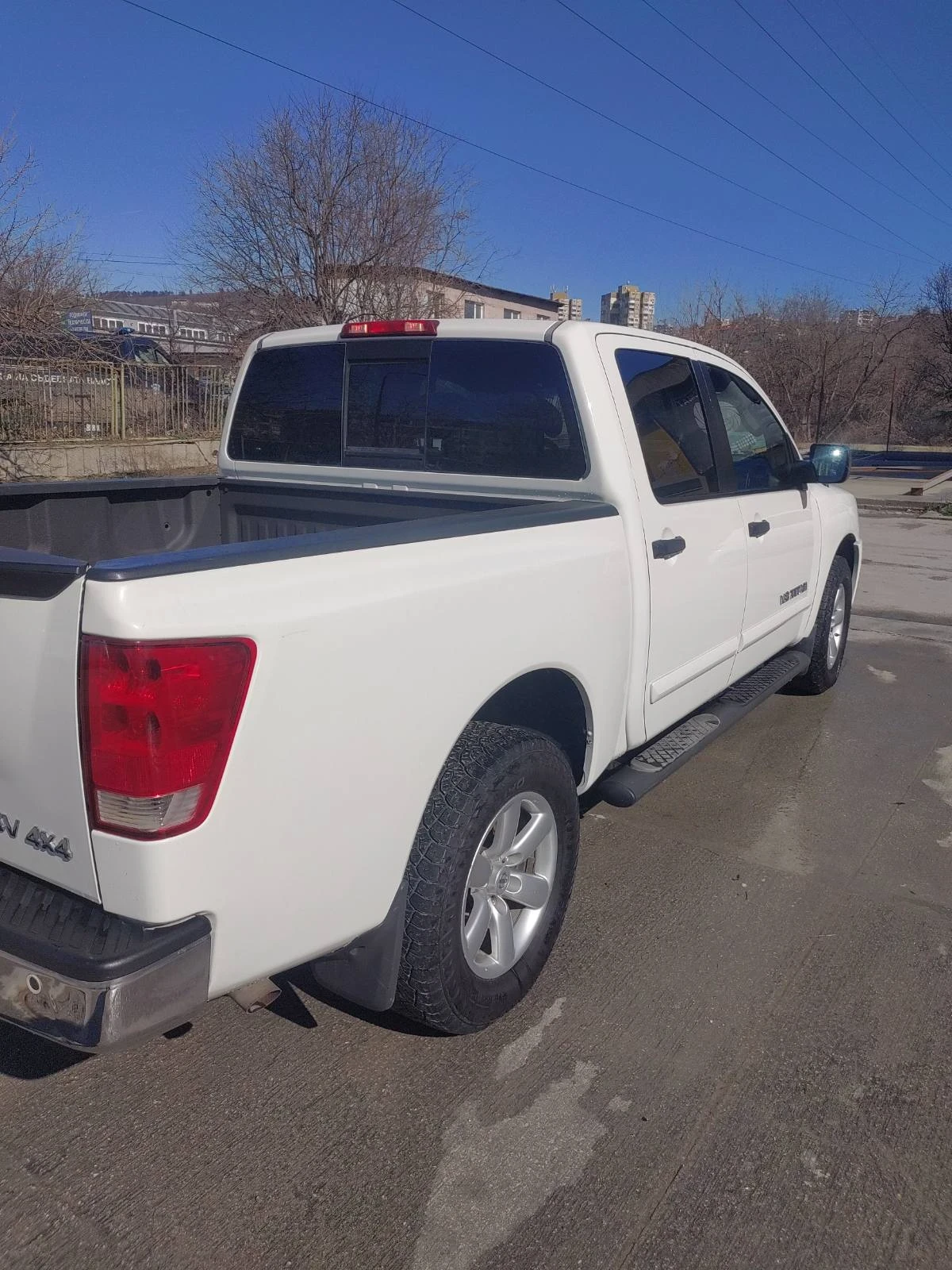 Nissan Titan king 5.6 V8 - изображение 2