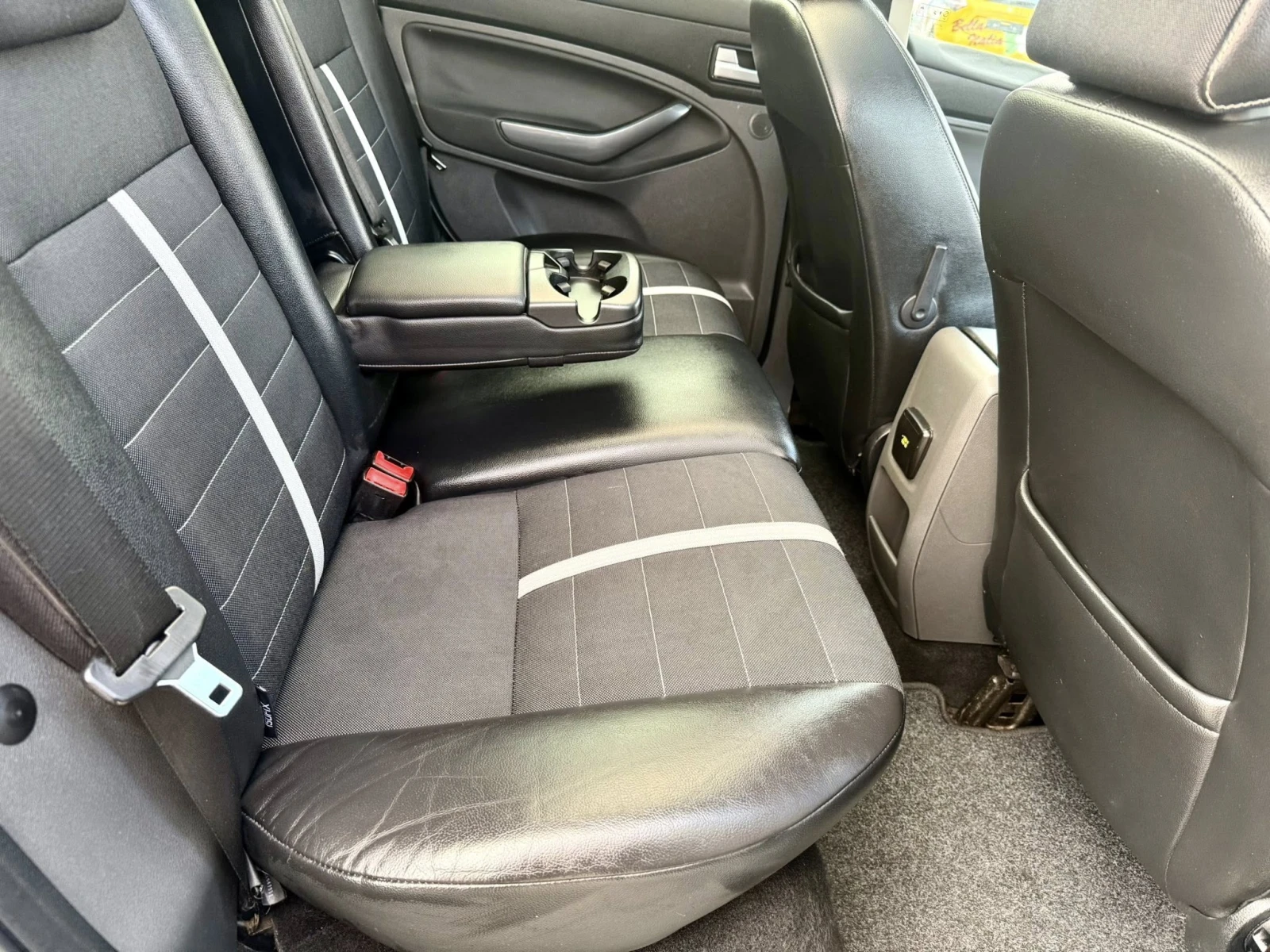 Ford Kuga 2.5 АВТОМАТИК 4х4, снимка 14 - Автомобили и джипове - 53737833