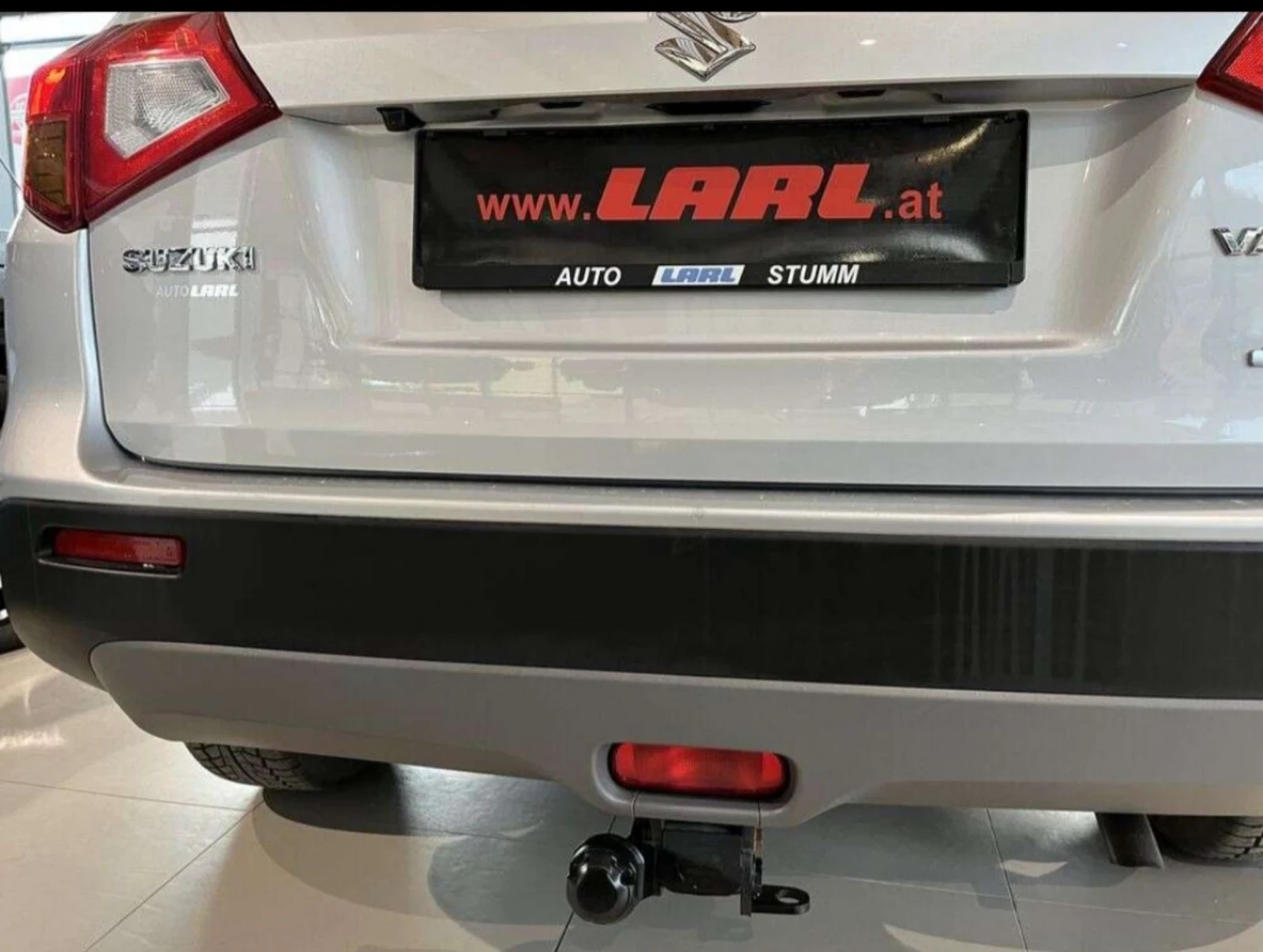 Suzuki Vitara FULL SERVICE IN SUZUKI 81.000км 4х4 , снимка 3 - Автомобили и джипове - 53760263