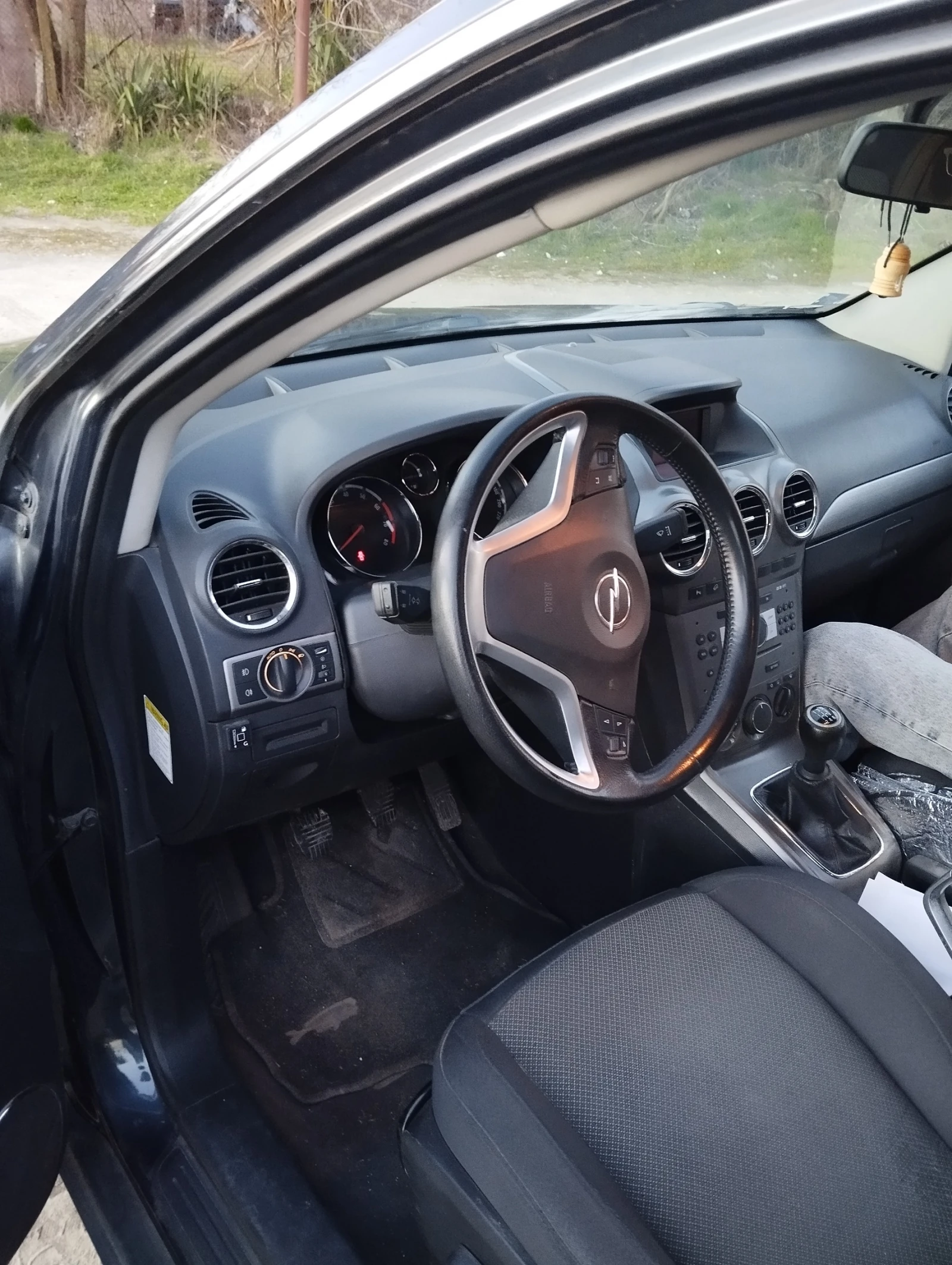 Opel Antara, снимка 5 - Автомобили и джипове - 53985519