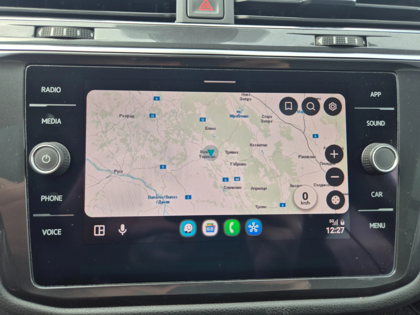 VW Tiguan SE, снимка 11 - Автомобили и джипове - 54028809