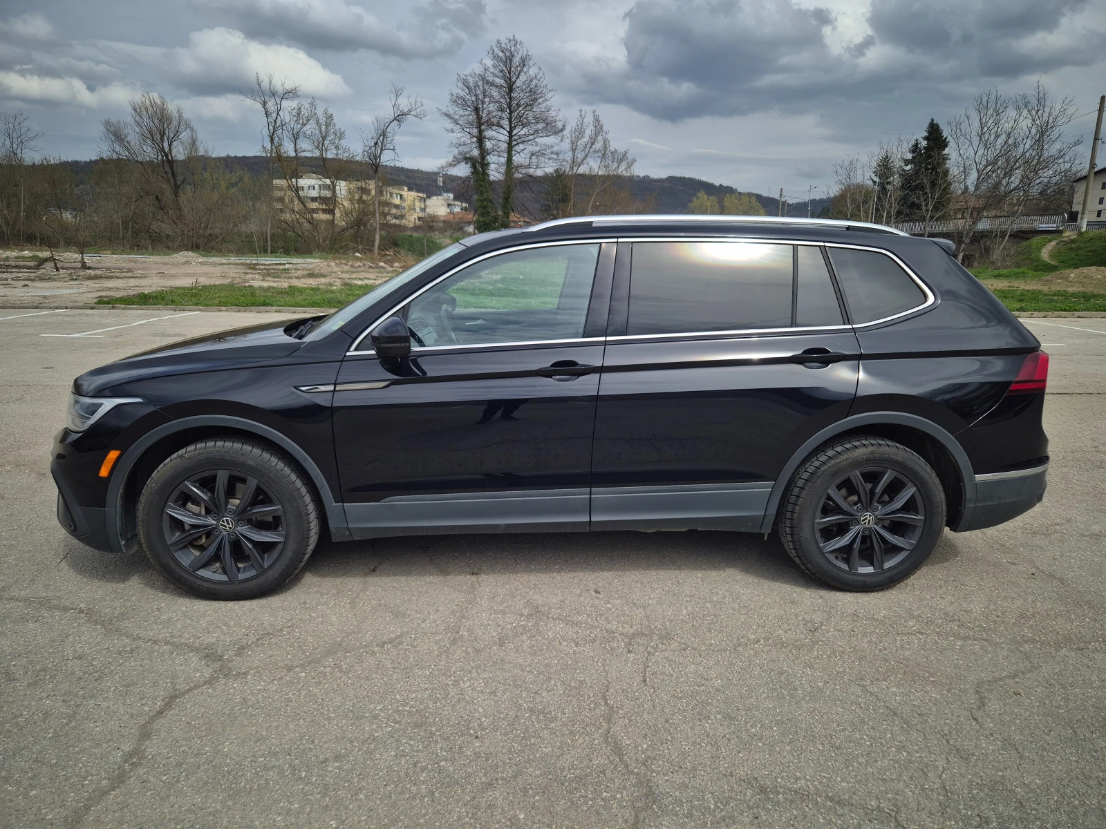VW Tiguan SE, снимка 5 - Автомобили и джипове - 54028809