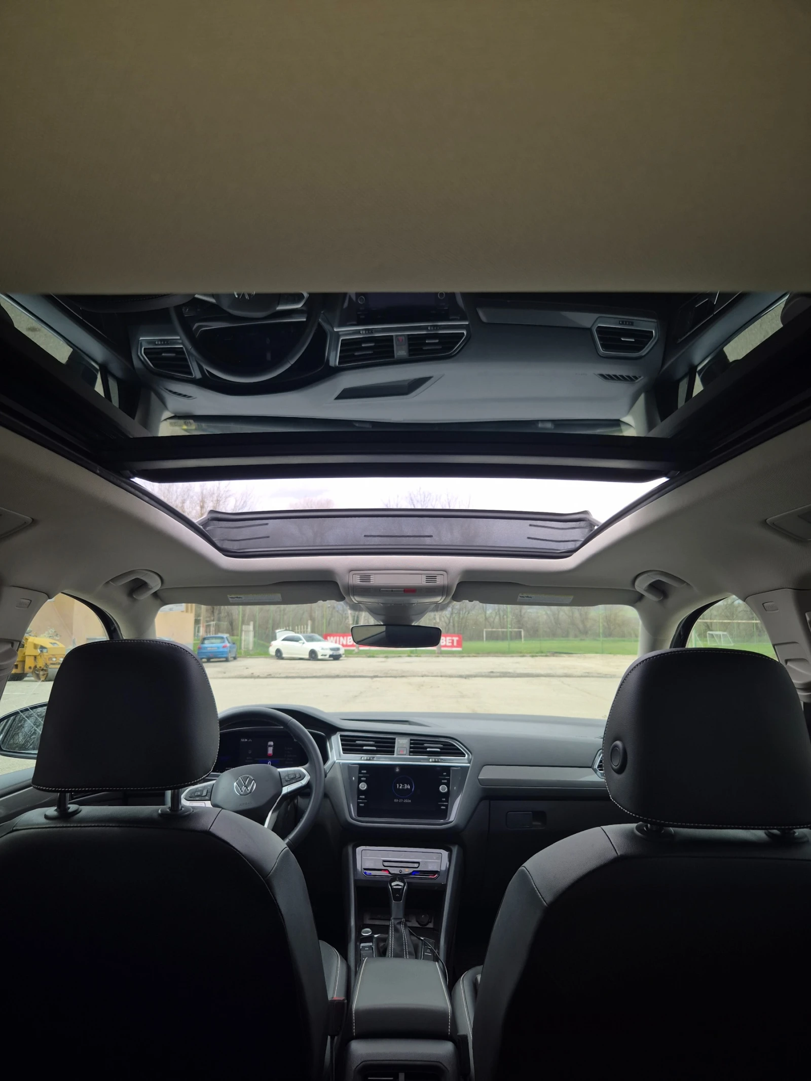 VW Tiguan SE, снимка 16 - Автомобили и джипове - 54028809