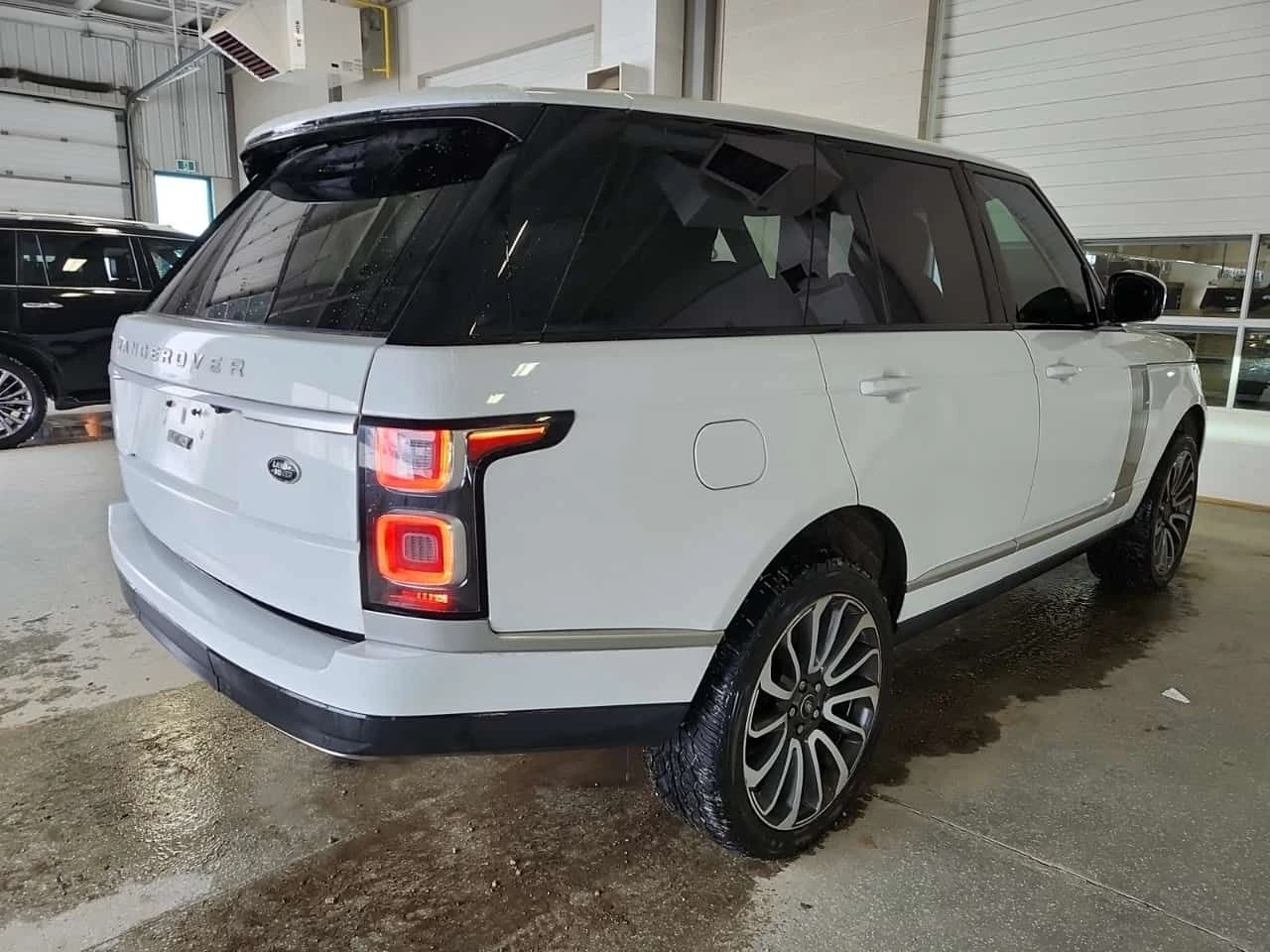 Land Rover Range rover  V8 SUPERCHARGED SWB | HEAD-UP , снимка 3 - Автомобили и джипове - 54466273