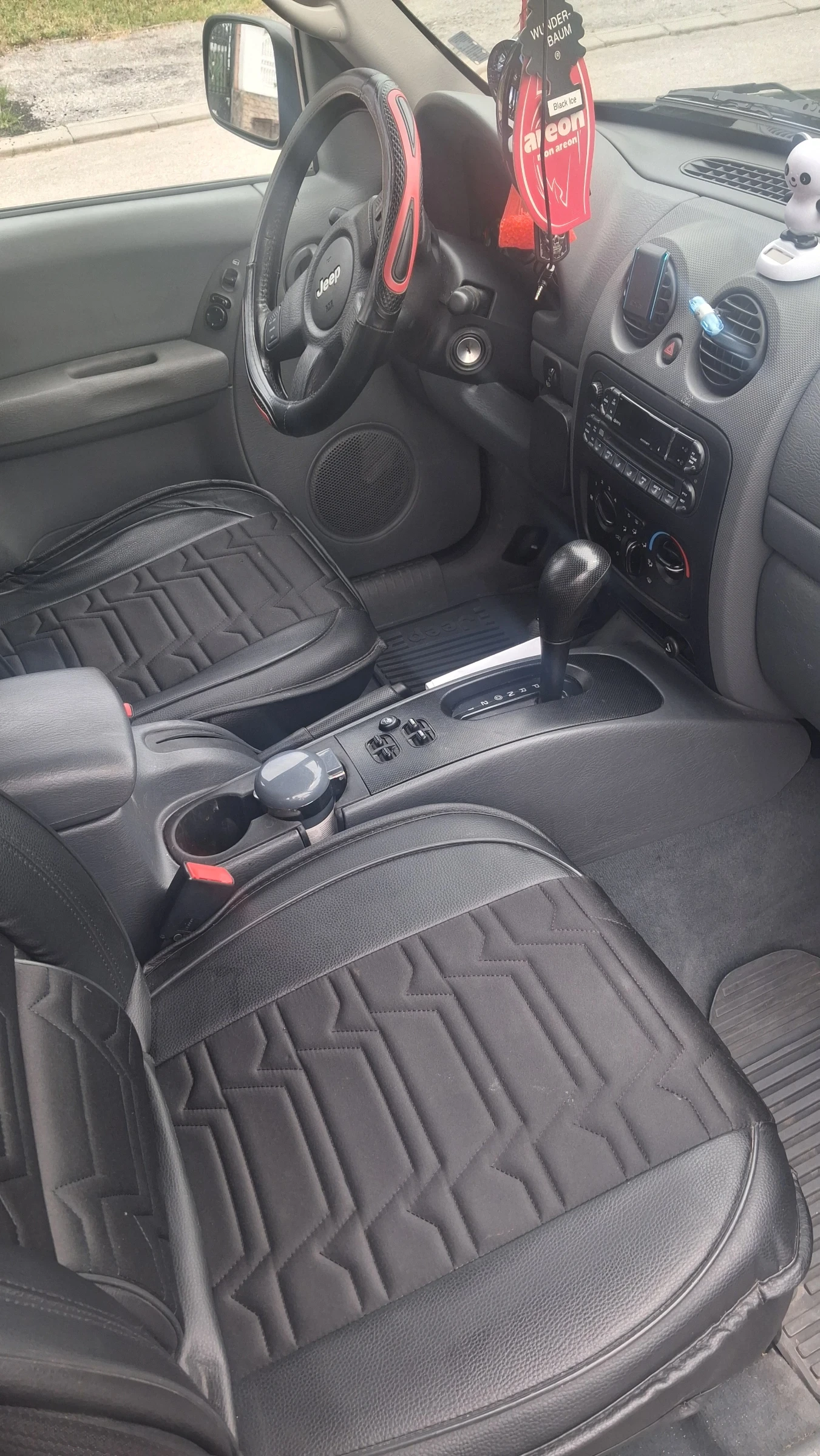Jeep Cherokee, снимка 5 - Автомобили и джипове - 54502458