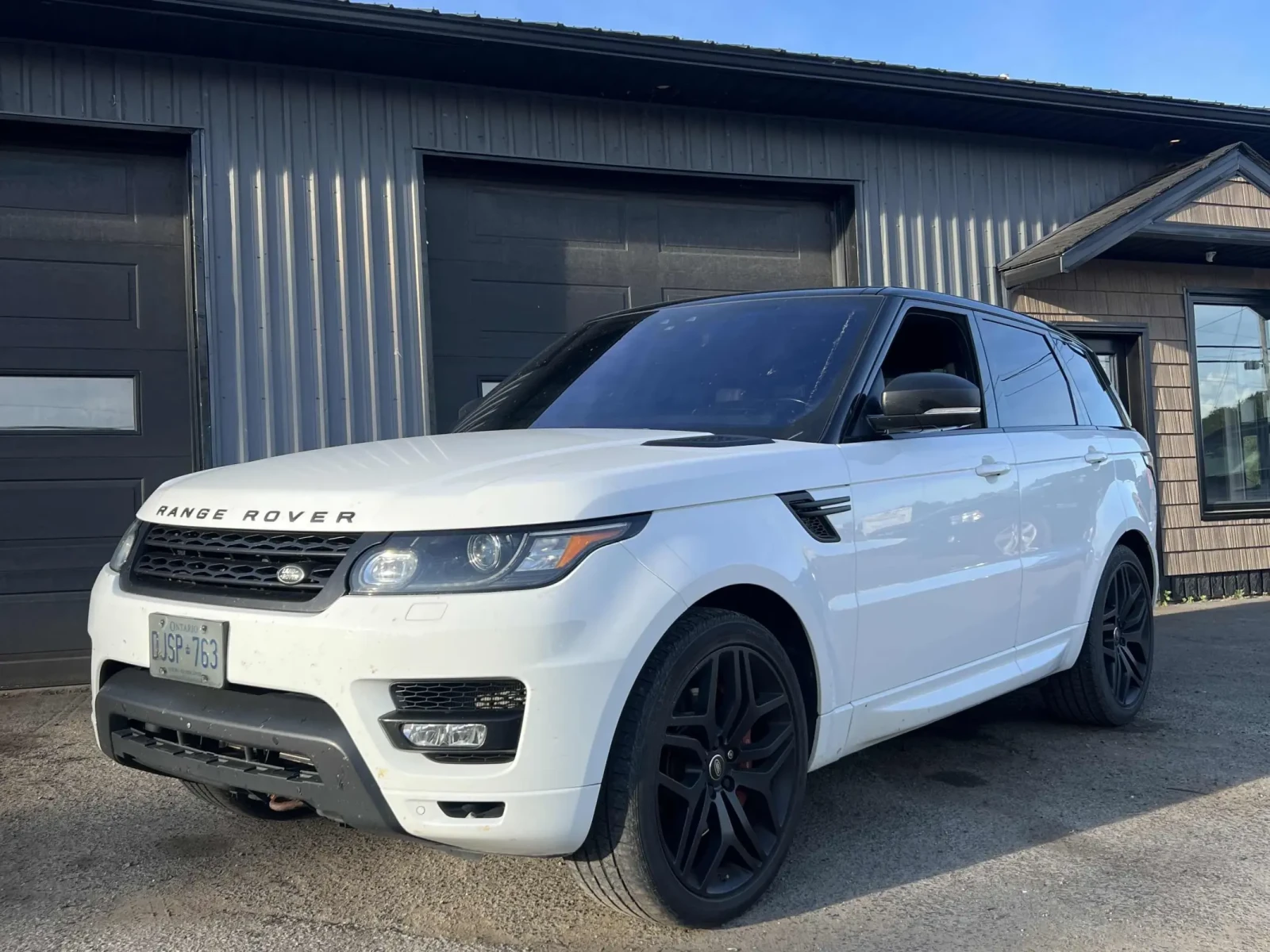 Land Rover Range Rover Sport V8 * СЕРВИЗНА ИСТ * ПАНОРАМА * ПАНОРАМА
