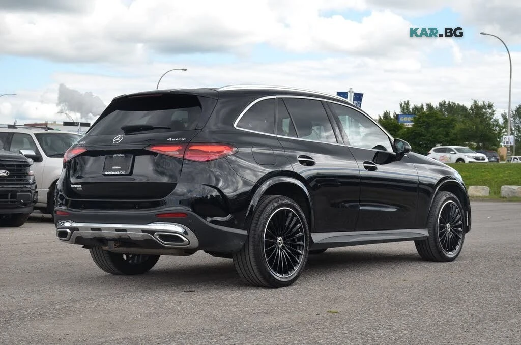Mercedes-Benz GLC 300 2023* AMG PK* 360* DIS* MULTIBEAM* PANO* КРАЙНА ЦЕ, снимка 6 - Автомобили и джипове - 56104110