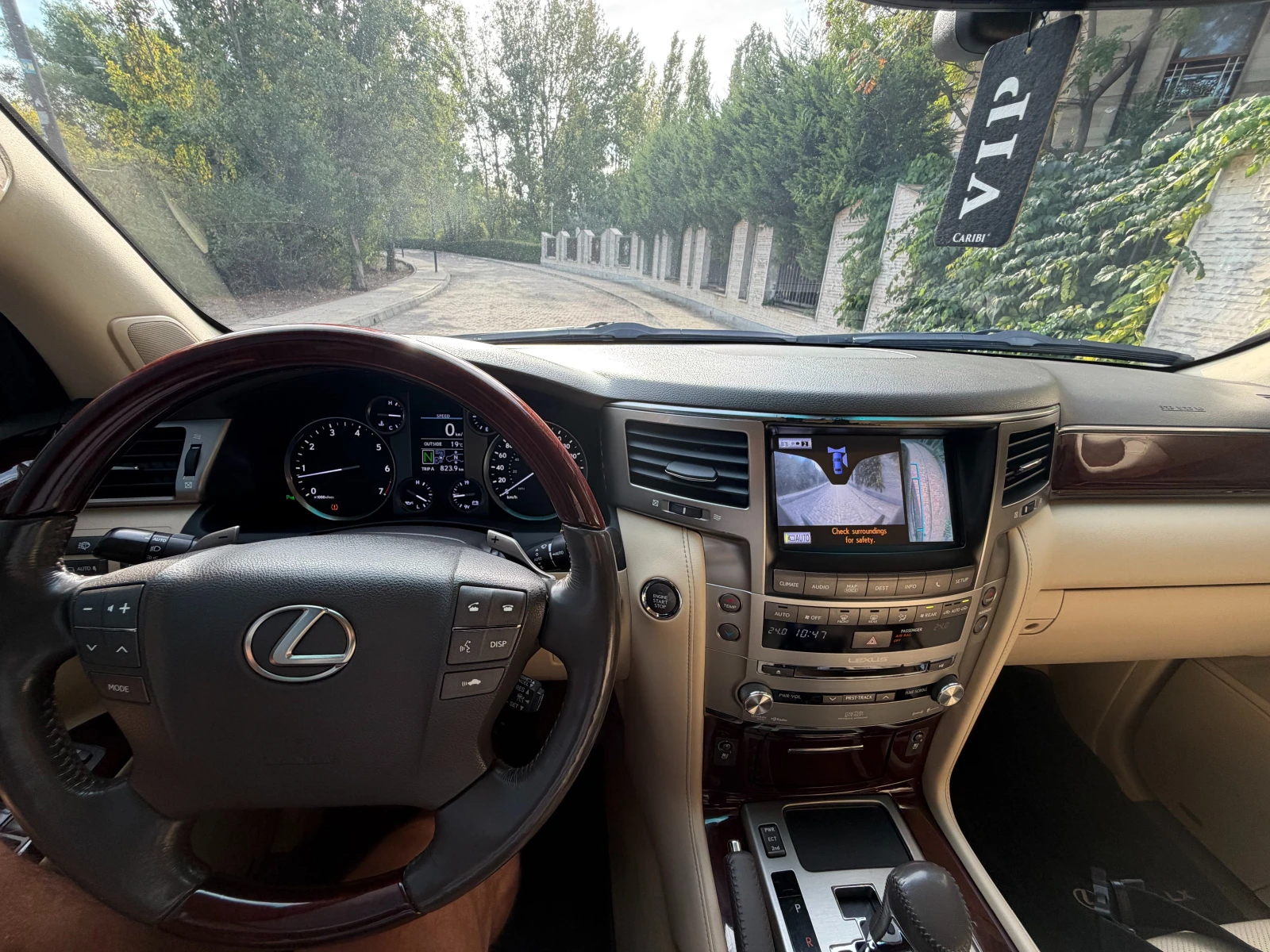 Toyota Land cruiser 5.7 v8, снимка 15 - Автомобили и джипове - 56294089