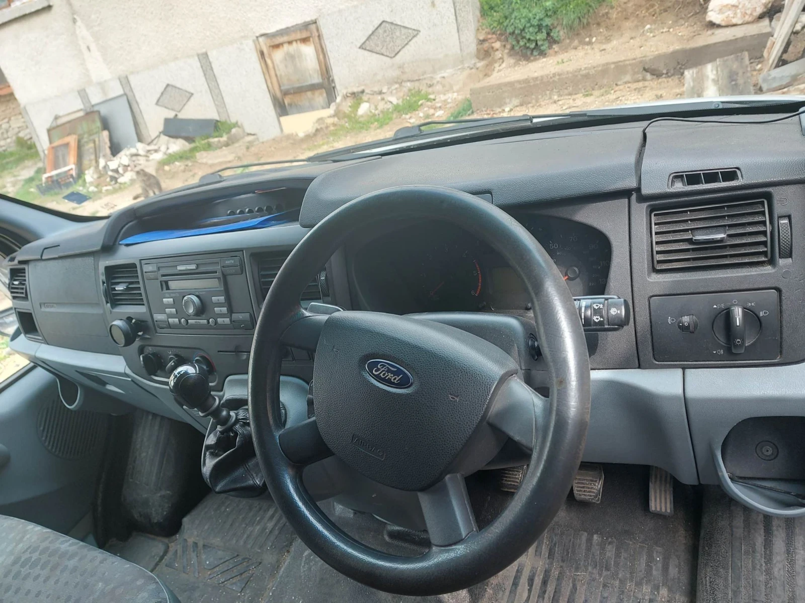 Ford Transit T300 - изображение 3