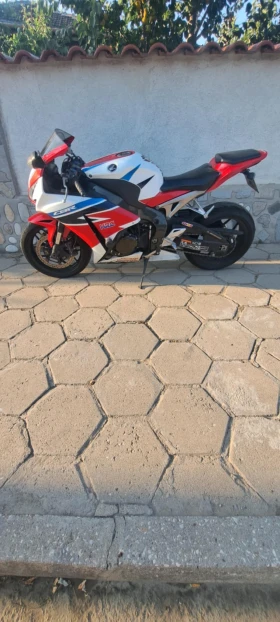 Обява за продажба на Honda Cbr ~13 500 лв. - изображение 1