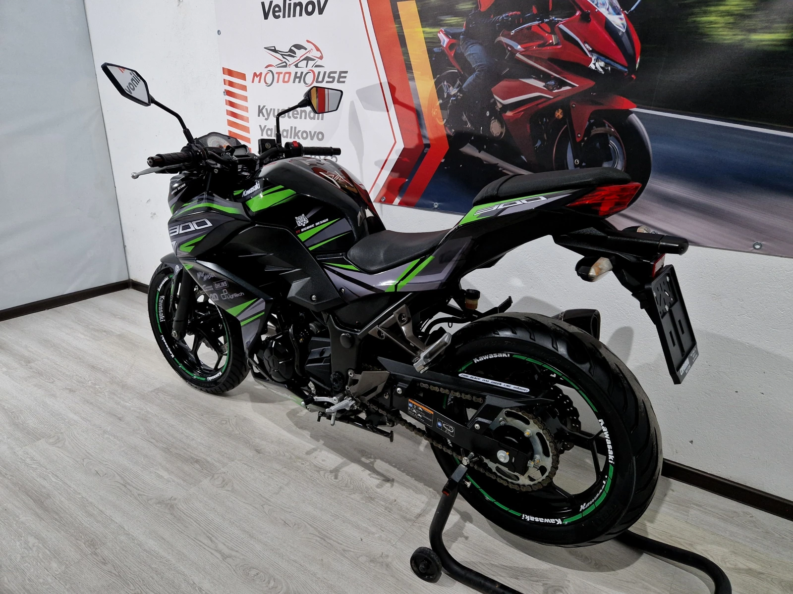 Kawasaki Z  300cci ABS 2018г.! !9607км!AKRAPOVIC! - изображение 4