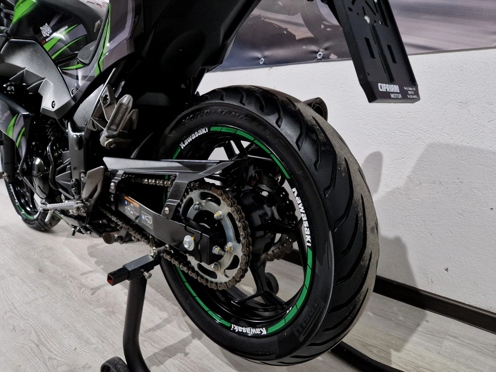 Kawasaki Z  300cci ABS 2018г.! !9607км!AKRAPOVIC! - изображение 5