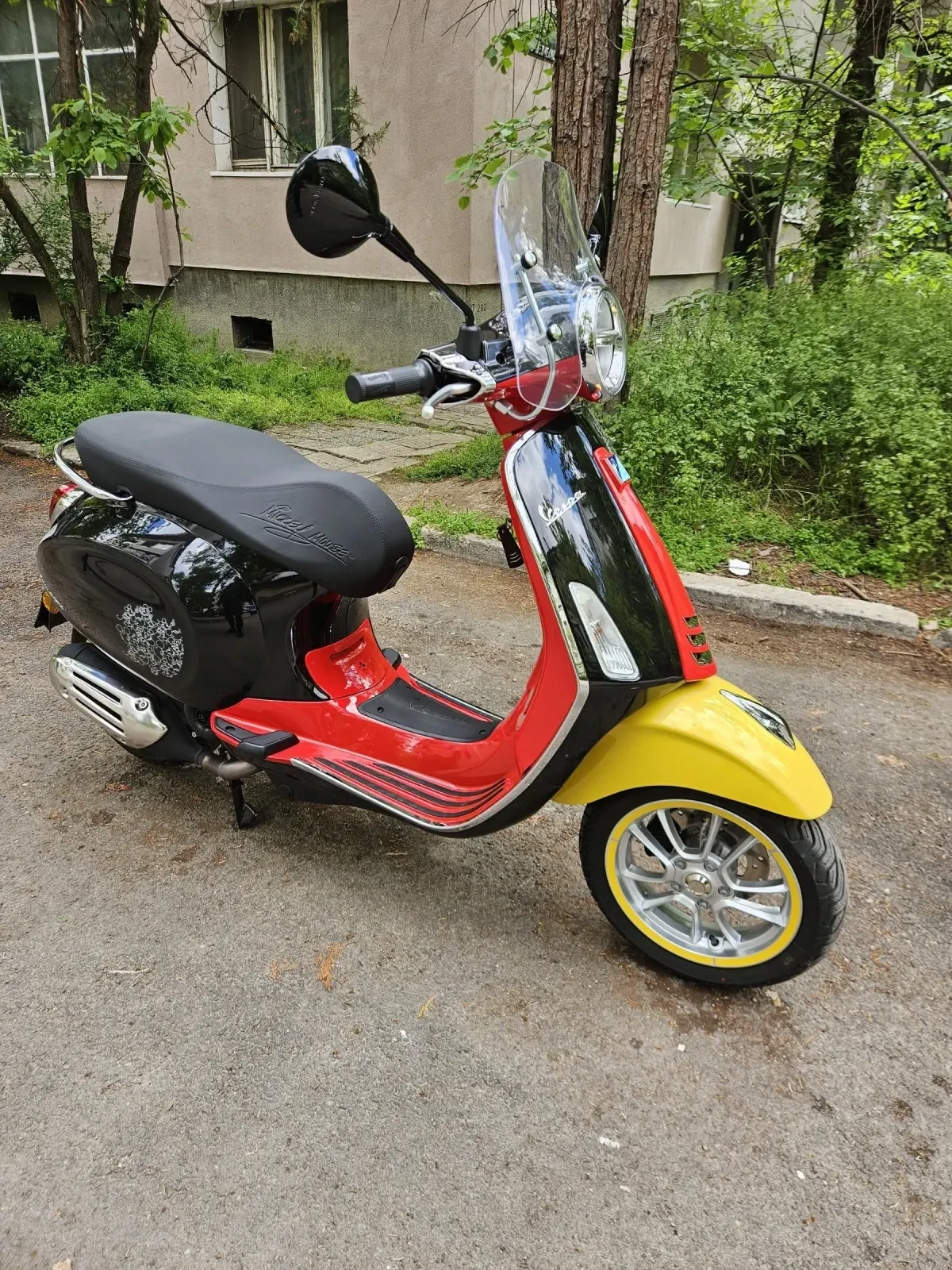 Vespa Primavera Mickey Mouse , снимка 4 - Мотоциклети и мототехника - 54398591