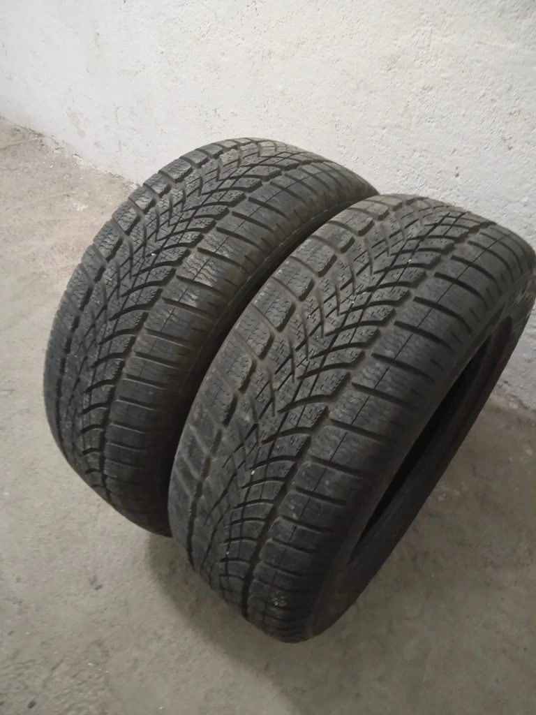 Гуми Зимни 225/55R16, снимка 9 - Гуми и джанти - 47916052