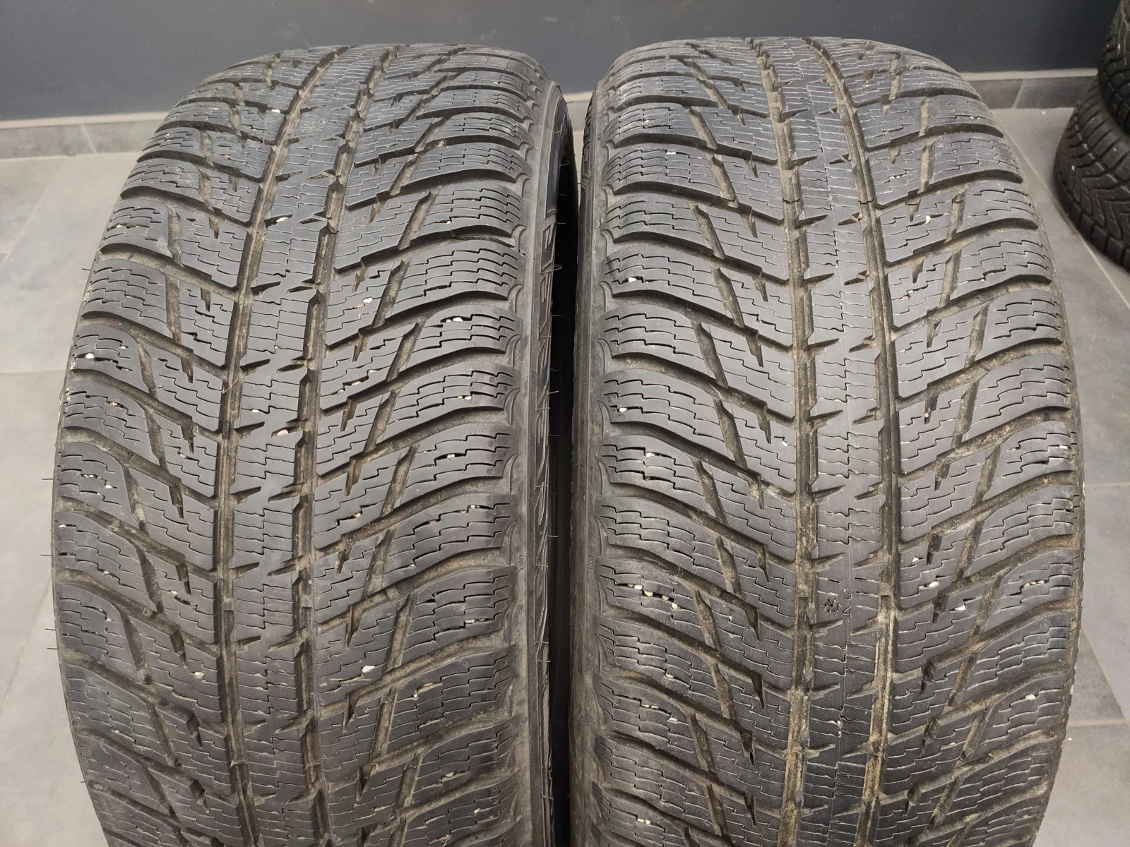  235/55R17 | Mobile.bg   3