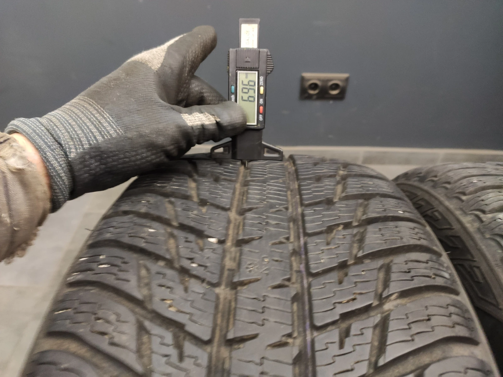  235/55R17 | Mobile.bg   4