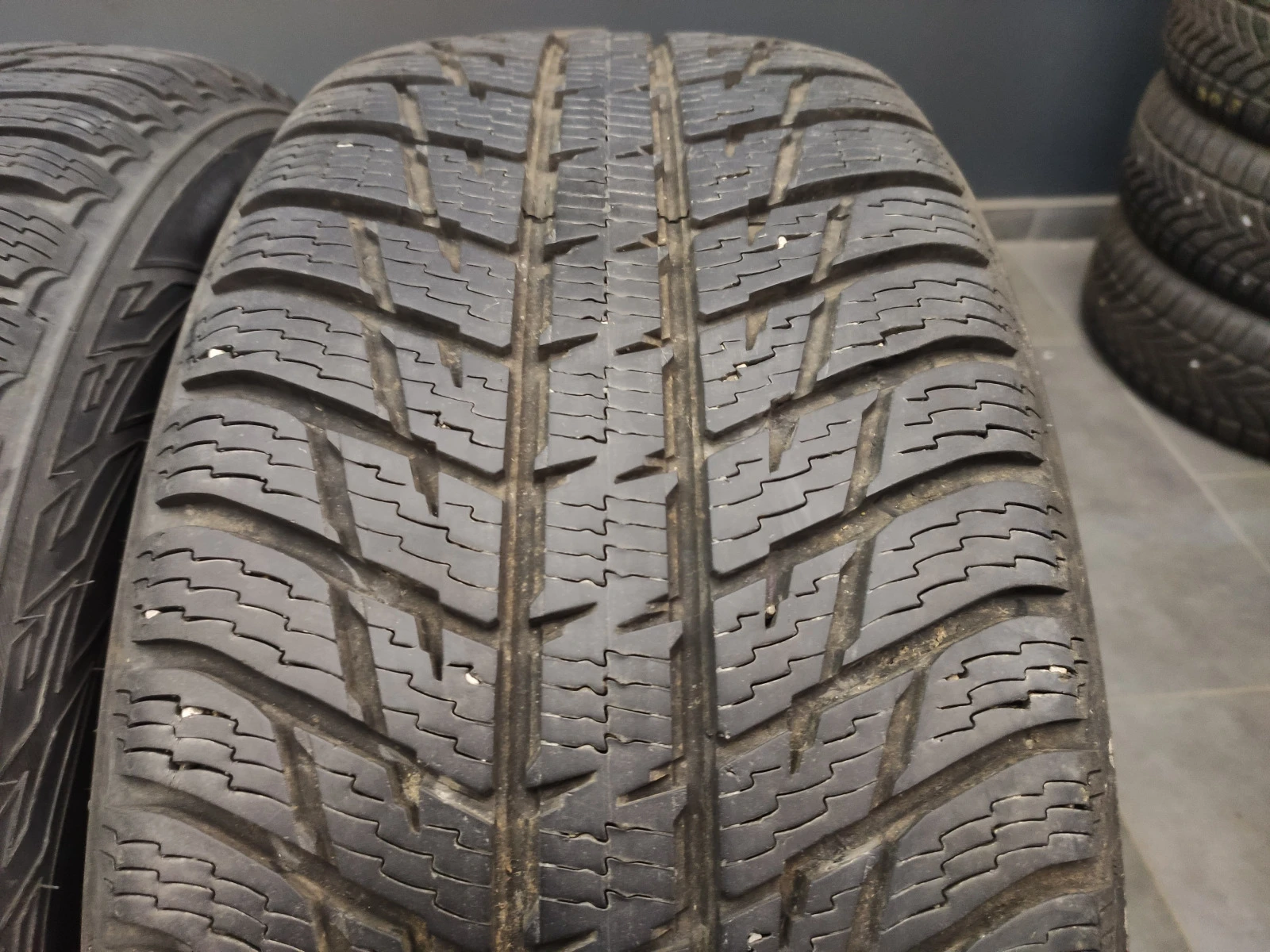  235/55R17 | Mobile.bg   2