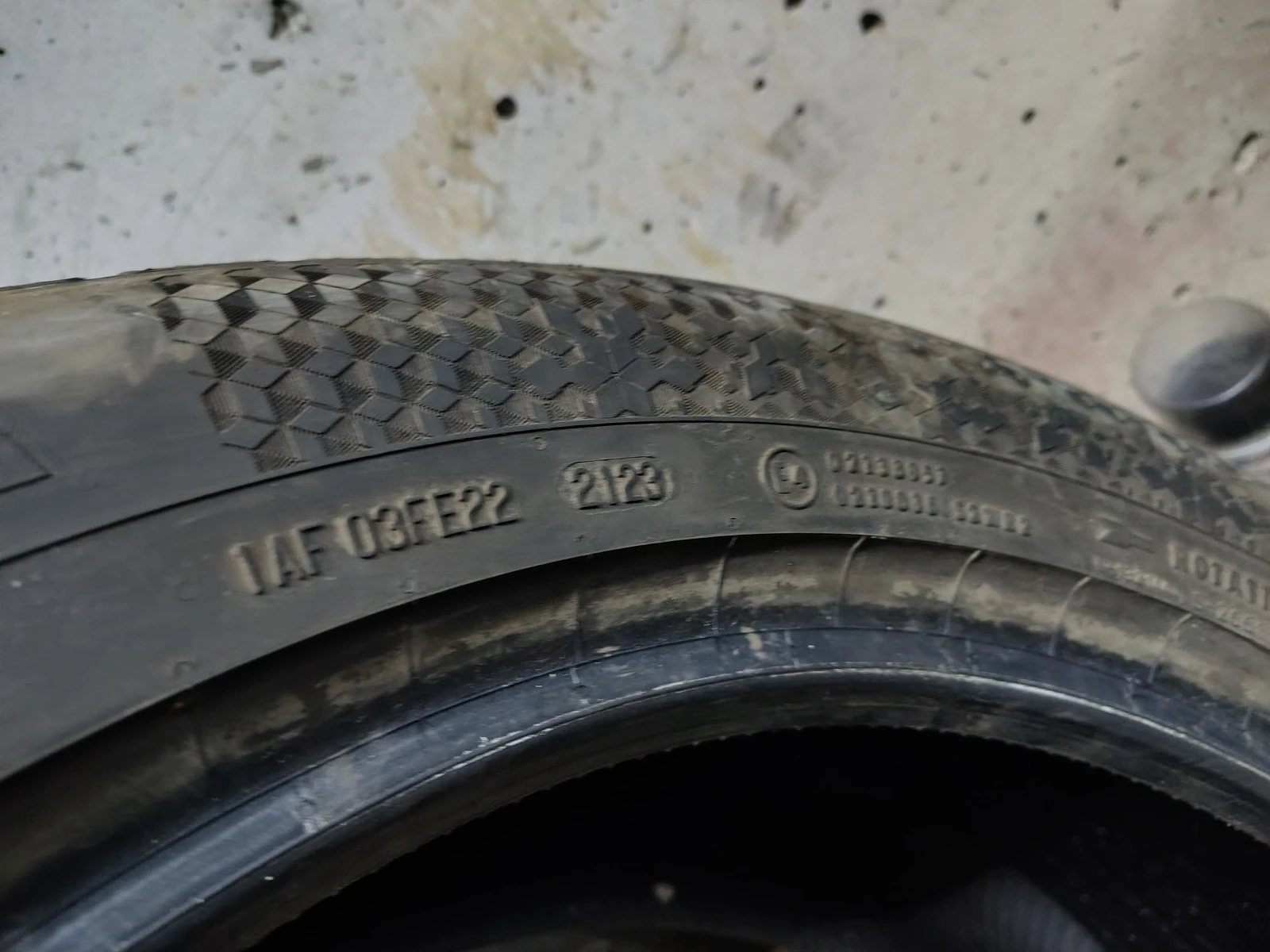 Гуми Зимни 255/50R19, снимка 7 - Гуми и джанти - 54088189