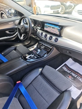 Mercedes-Benz E 220 4-MATIC, AMG, АМБИЕНТ, КАМЕРИ, ПОДГРЕВ, ФУЛ! ЮН, снимка 11