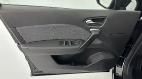Renault Captur 1.6 Techno - Hybrid , снимка 14
