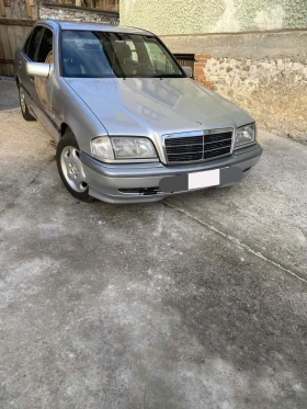 Mercedes-Benz C 180, снимка 10