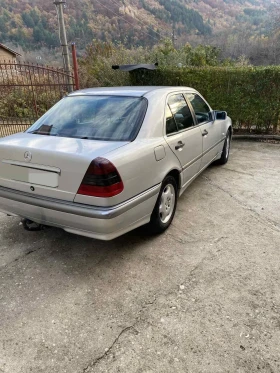 Mercedes-Benz C 180, снимка 1