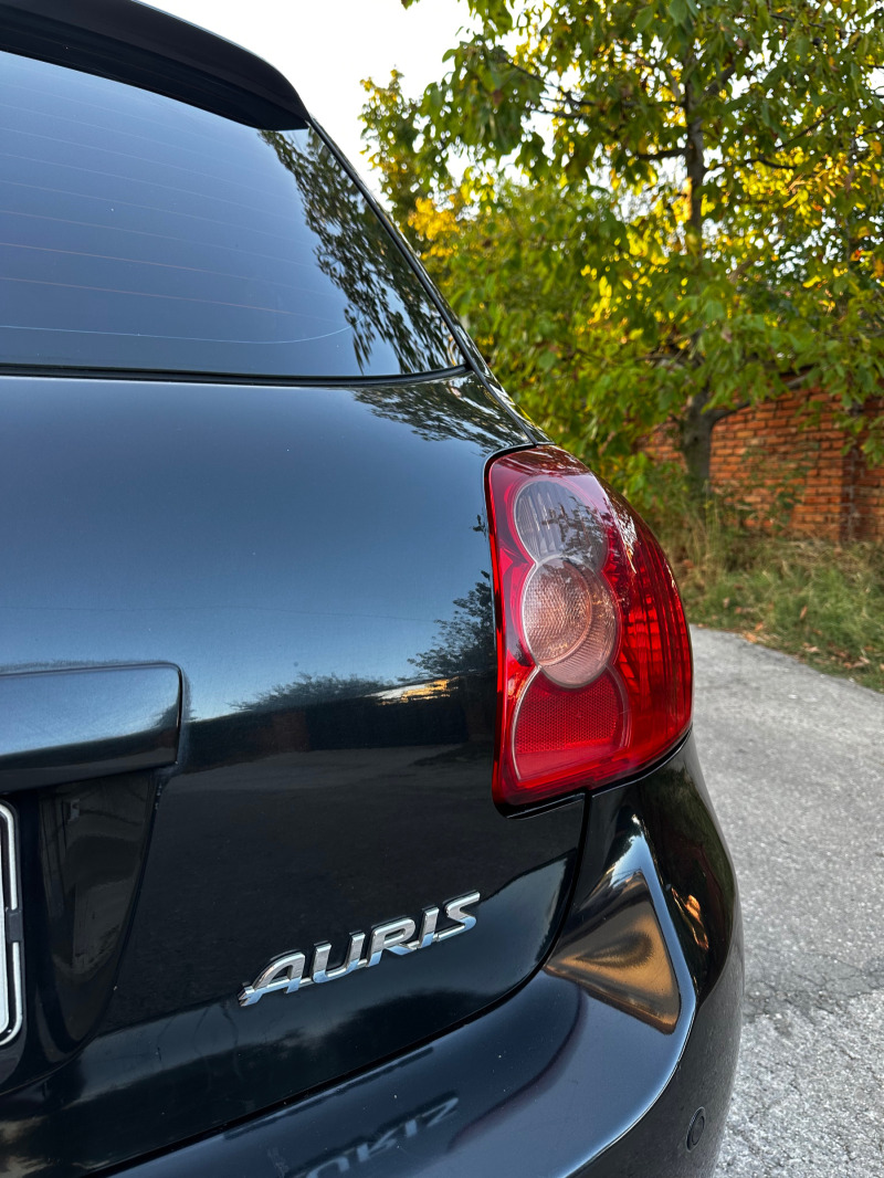 Toyota Auris, снимка 9 - Автомобили и джипове - 45707641