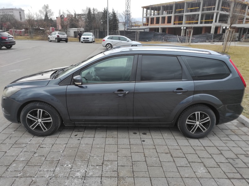 Ford Focus 1.6 TDCI , снимка 3 - Автомобили и джипове - 45955204