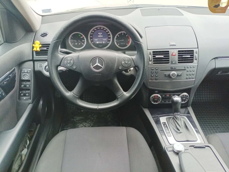 Mercedes-Benz C 200, снимка 9 - Автомобили и джипове - 47195290